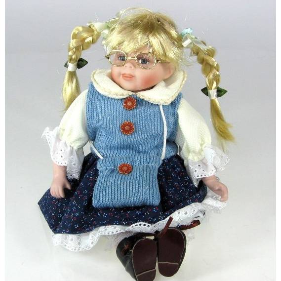 Sedící porcelánová panenka v modrých šatech - IntArt
