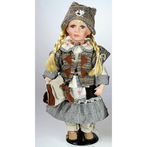 Porcelánová panenka 40cm stojící s čepičkou - IntArt