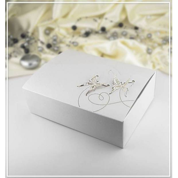 Svatební krabička na výslužku perleťová vzor motýl (18,5 x 13,5 x 5,8 cm)