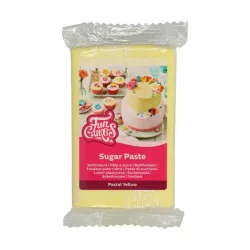 Potahovací hmota pastělově žlutá 250g - FunCakes
